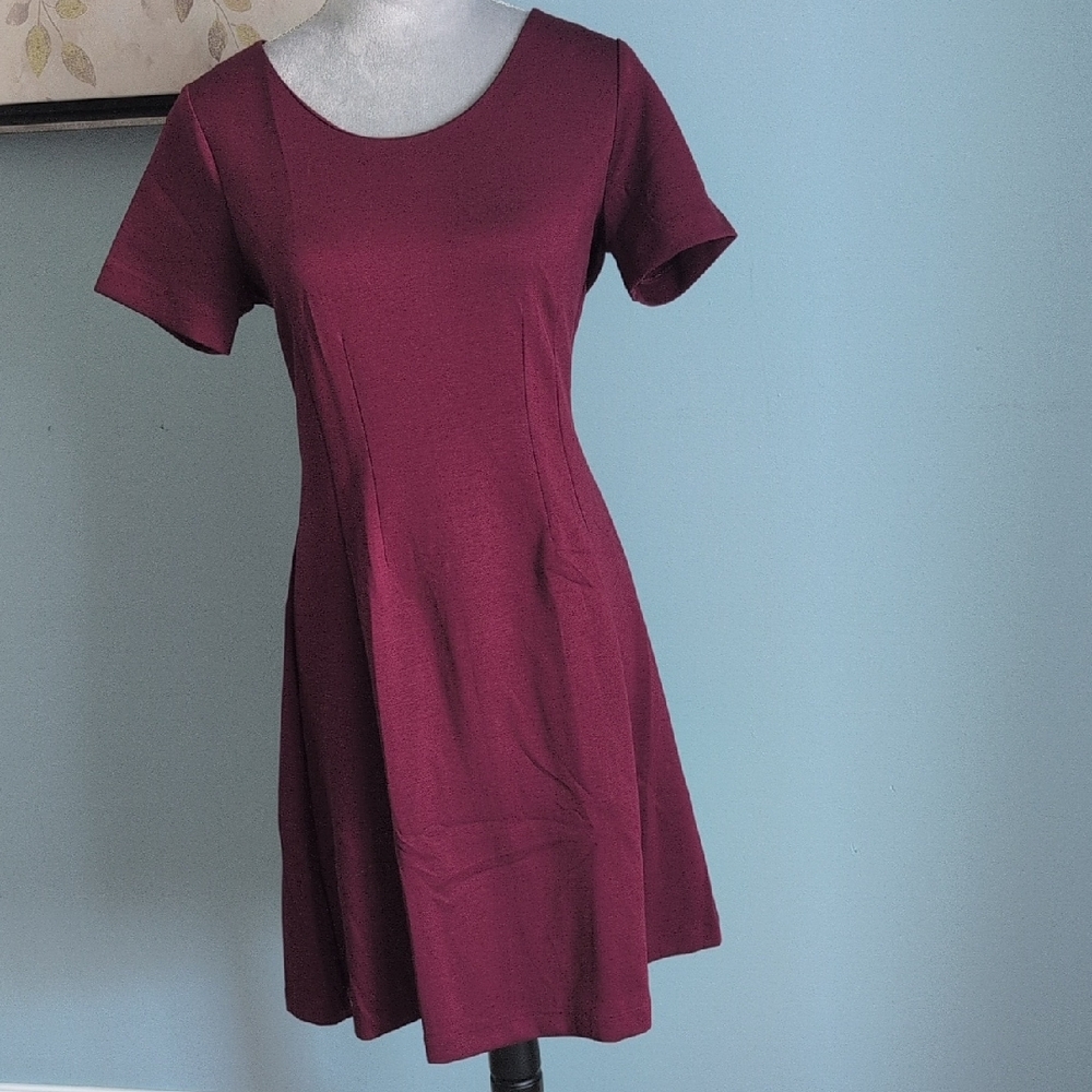 Banana Republic Factory Fit-and-Flare Short Sleeve Dress - Burgundy Medium/10